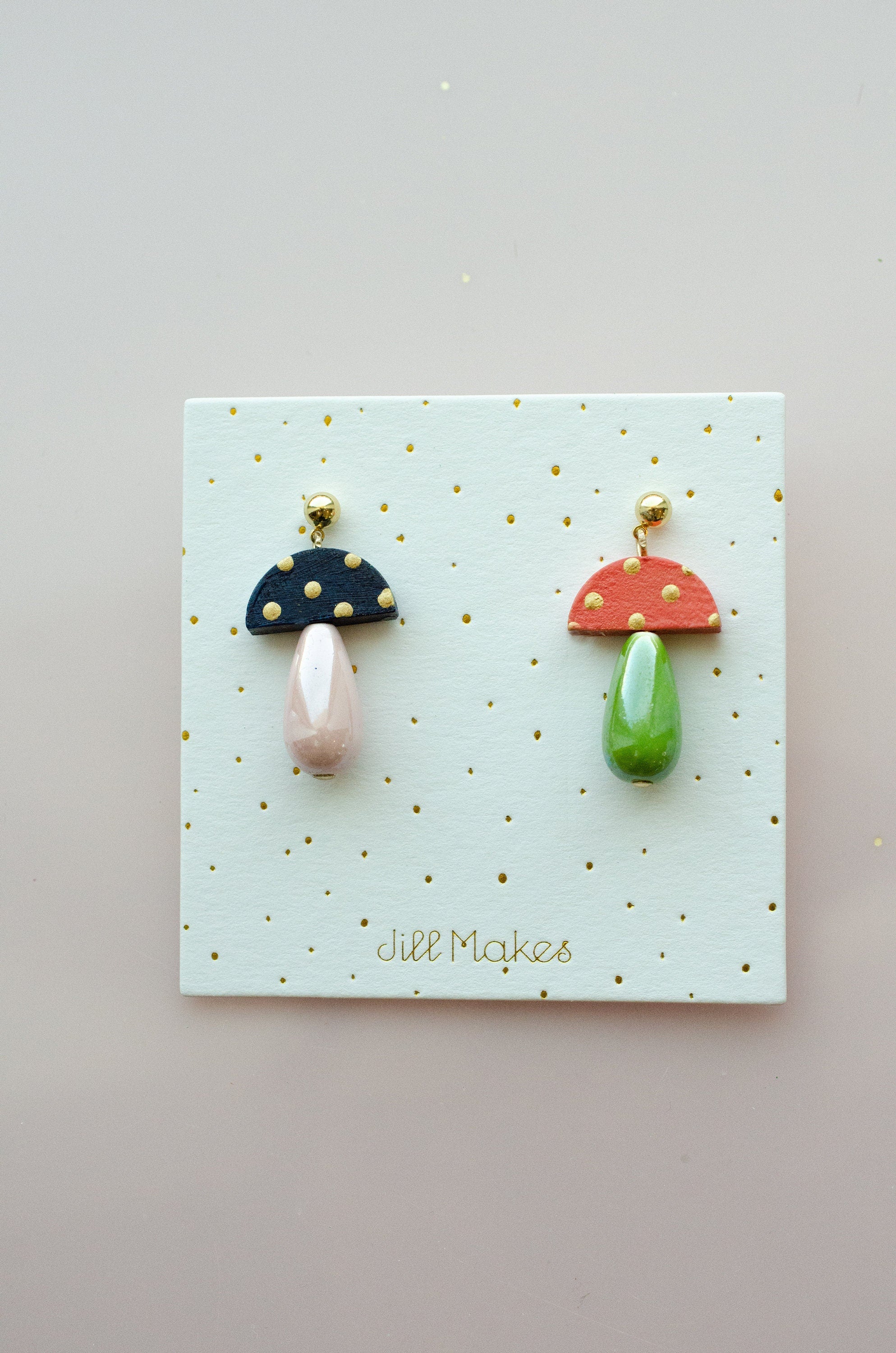 Beaded Mushroom Tutorial 🍄 Cute and Easy DIY Jewelry 